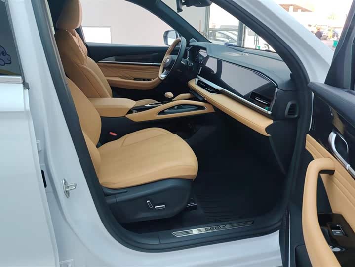 Photo 8 - Geely Monjaro Thor Hybrid