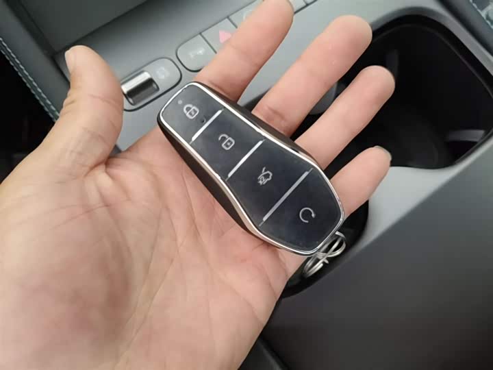 BYD Song L 2025 2025款 智驾版 662km 激光雷达卓越型