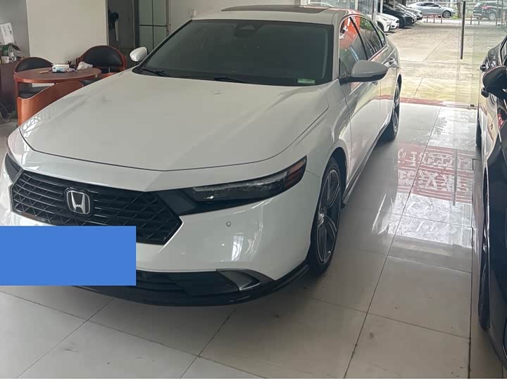 Photo 3 - Honda Accord