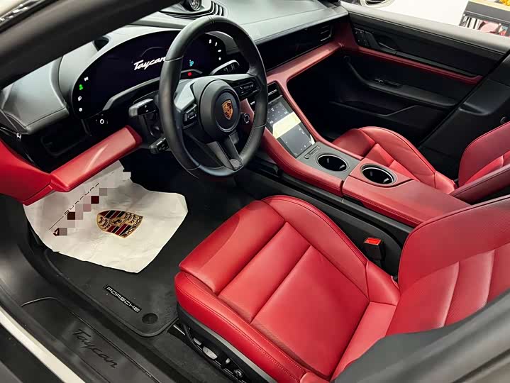 Photo 4 - Porsche Taycan