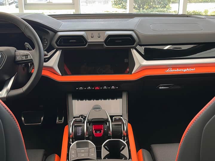 Фото 5 - Lamborghini Urus SE