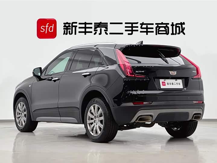 Фото 6 - Cadillac XT4