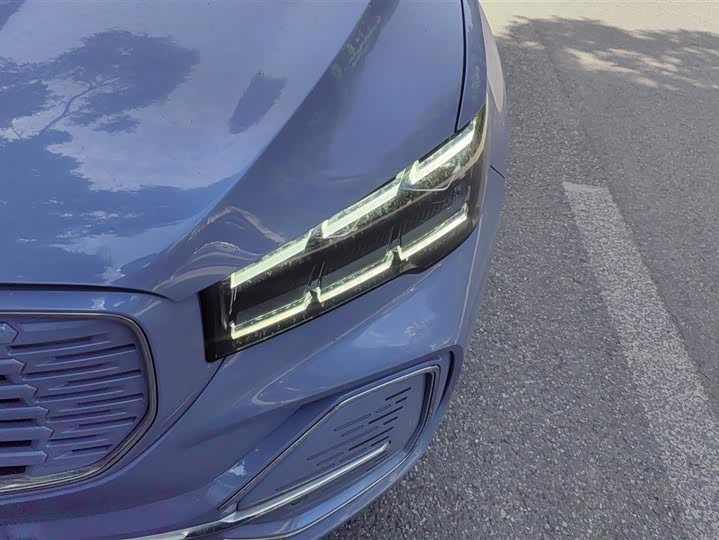 Geely Monjaro L Hybrid 2022 2022款 1.5T DHT增程电动旗舰版