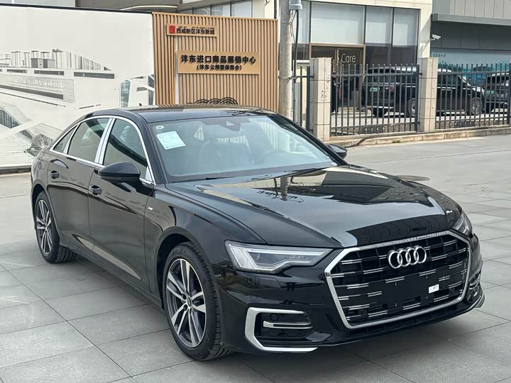Фото 3 - Audi A6L