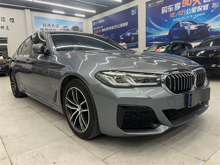 Фото 1 - BMW 5 Series