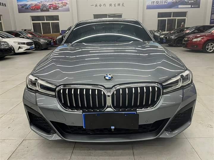 Фото 3 - BMW 5 Series