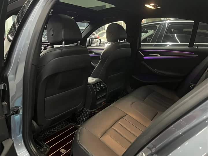 Фото 5 - BMW 5 Series