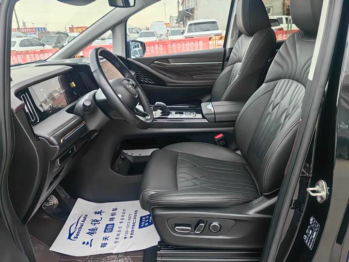 GAC Trumpchi M8 2024 2024款 大师系列 400T 至尊版