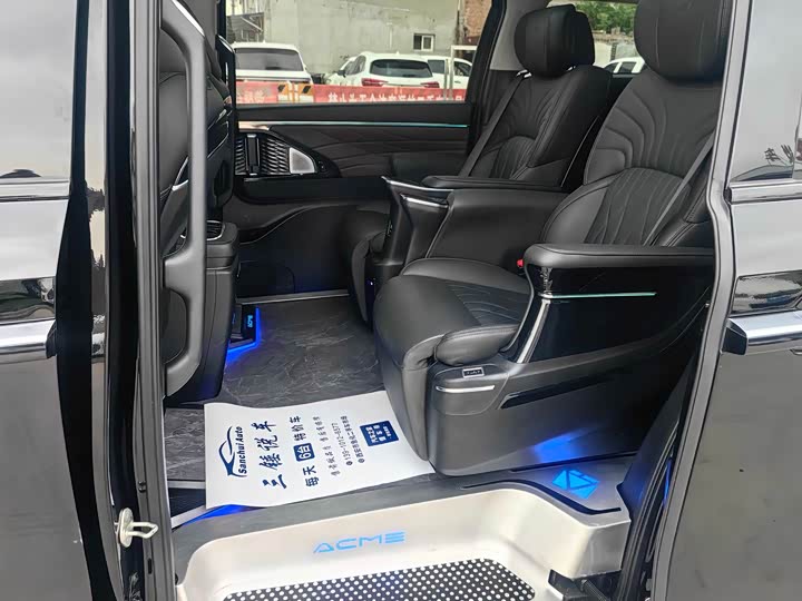 GAC Trumpchi M8 2024 2024款 大师系列 400T 至尊版