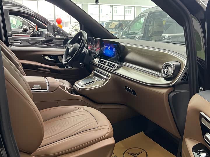 Фото 7 - Mercedes-Benz Vito