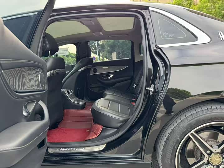 صورة 6 - Mercedes-Benz E-Class