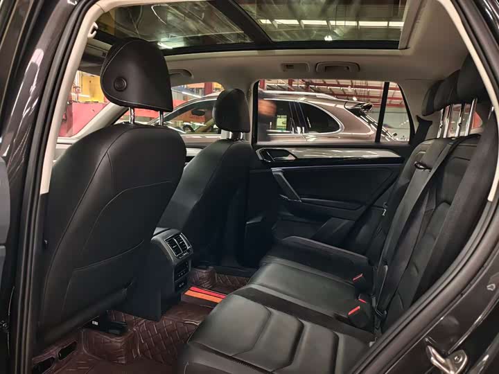 Volkswagen Tayron 2020 2020款 330TSI 两驱豪华智联版