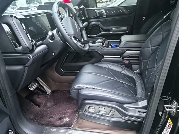 2025 BYD FangChengBao Leopard 8