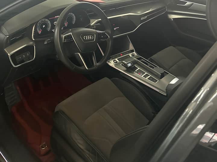 Фото 5 - Audi A6L