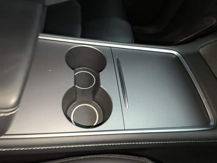 Фото 9 - Tesla Model Y