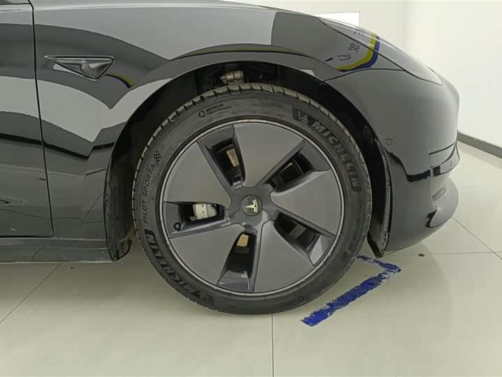 Zdjęcie 6 - Tesla Model 3