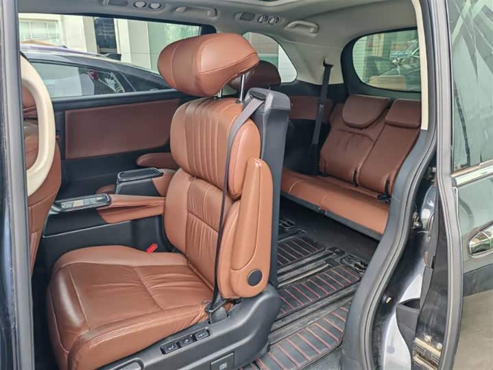 Фото 8 - Honda Odyssey