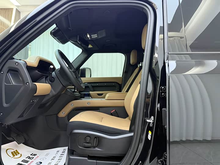 Фото 4 - Land Rover Defender