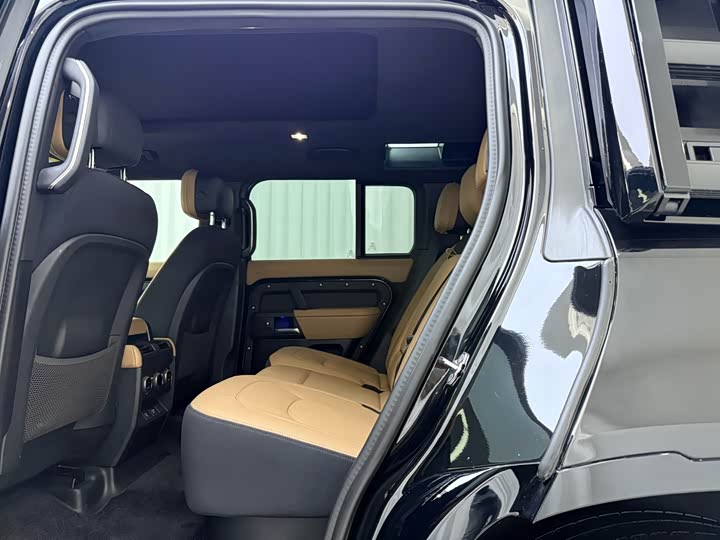 Фото 6 - Land Rover Defender