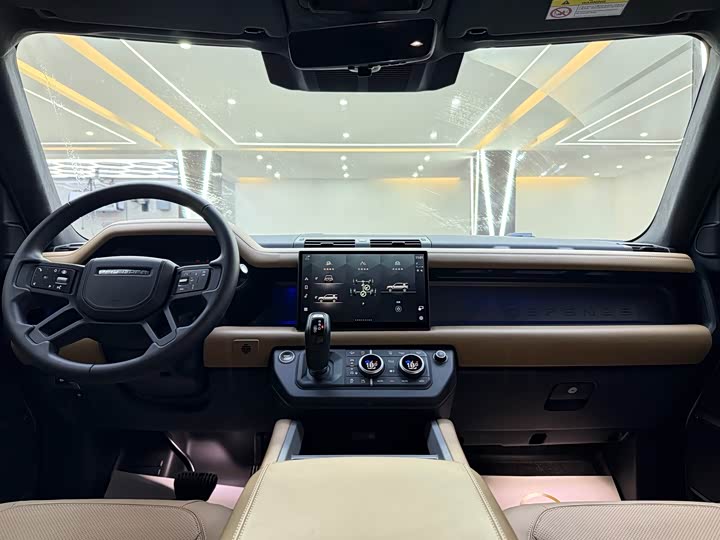 Фото 7 - Land Rover Defender