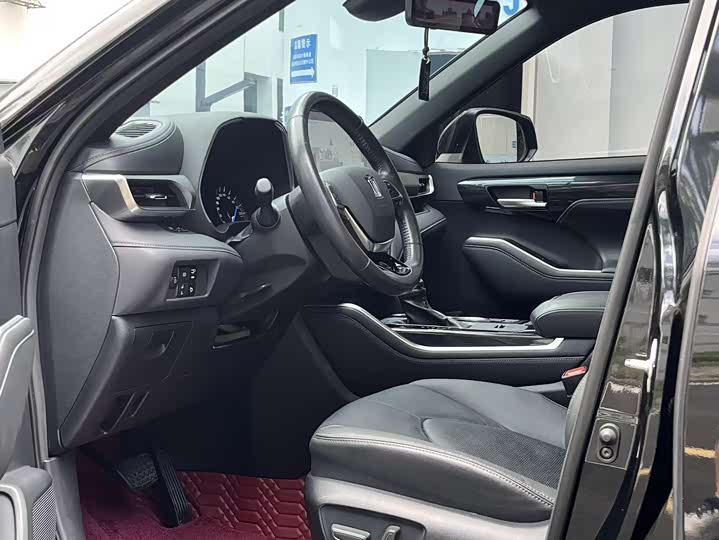 Фото 4 - Toyota Crown Kluger