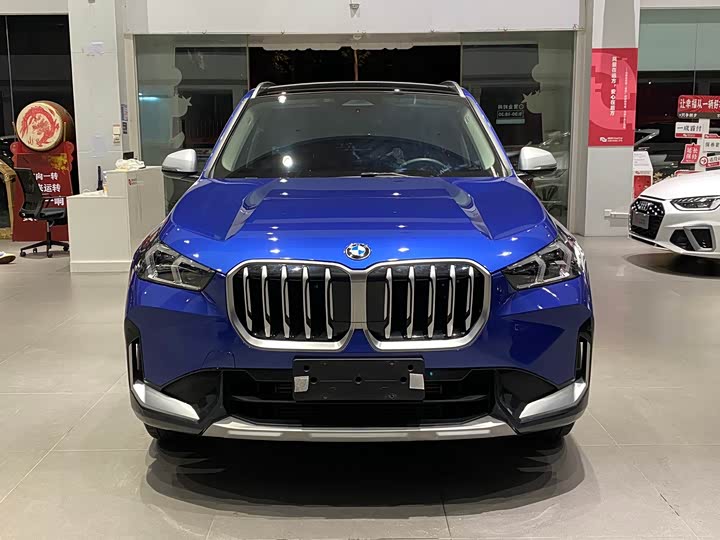 Фото 2 - BMW X1