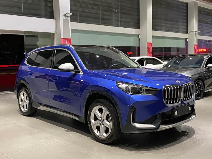 Фото 3 - BMW X1
