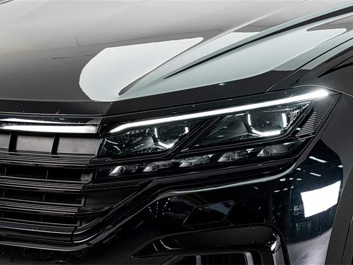 Volkswagen Touareg 2022 2022款 3.0TSI 锐享版 曜黑运动套装