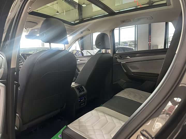 Volkswagen Tayron 2024 2024款 300TSI 两驱豪华Plus进阶版