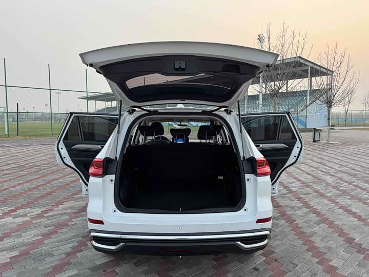 Фото 6 - Haval M6