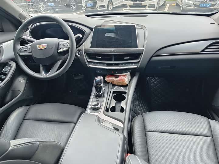 Фото 7 - Cadillac CT5