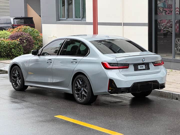 BMW 3 Series 2025 2025款 330i M运动曜夜套装