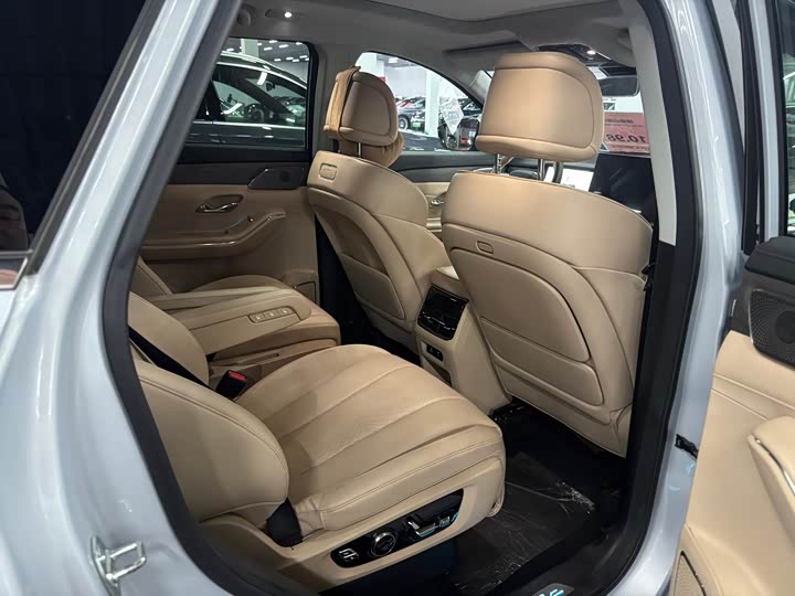 2025 Jetour Shanhai L9