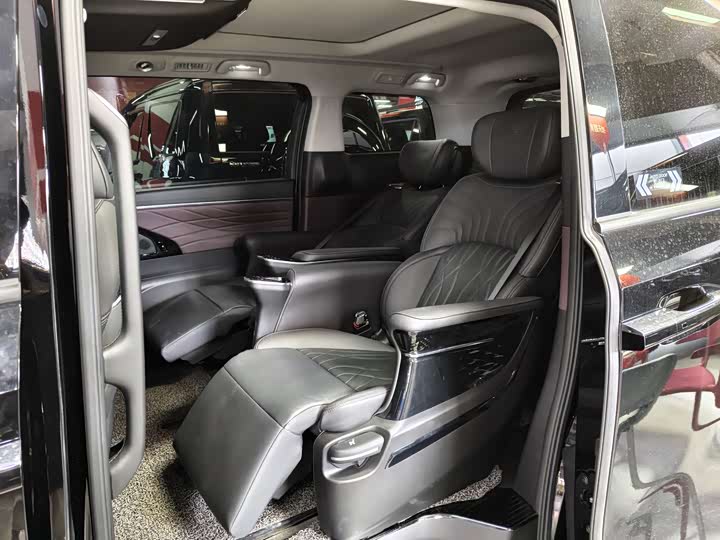 GAC Trumpchi M8 2024 2024款 大师系列 400T 尊贵版