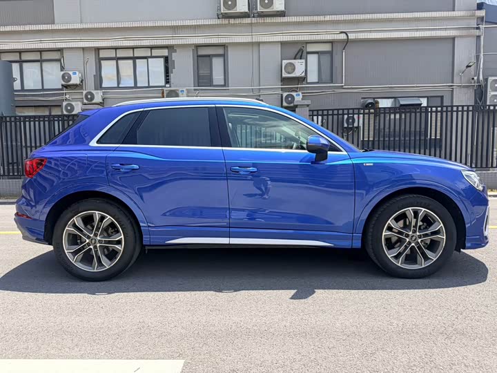 Zdjęcie 4 - Audi Q3