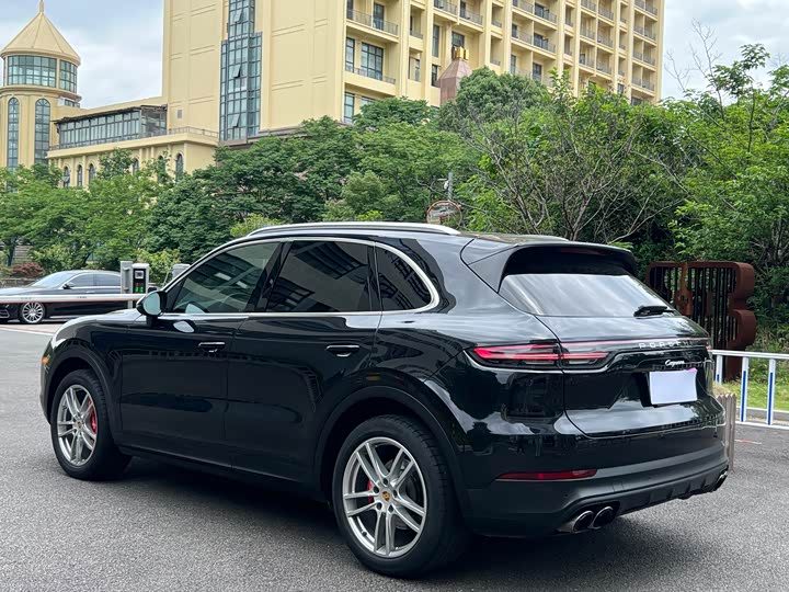 Фото 4 - Porsche Cayenne