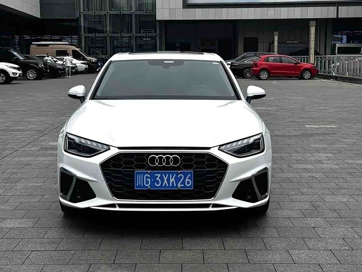 Zdjęcie 2 - Audi A4L