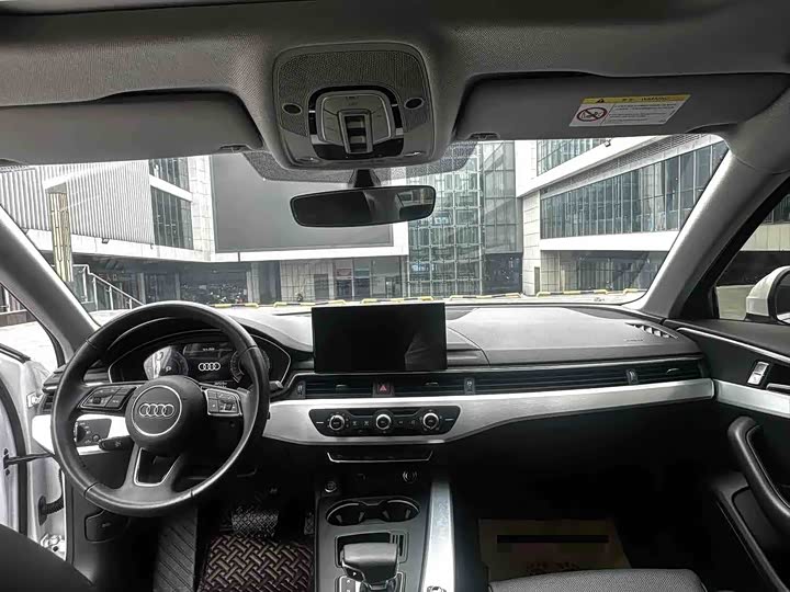 Zdjęcie 6 - Audi A4L