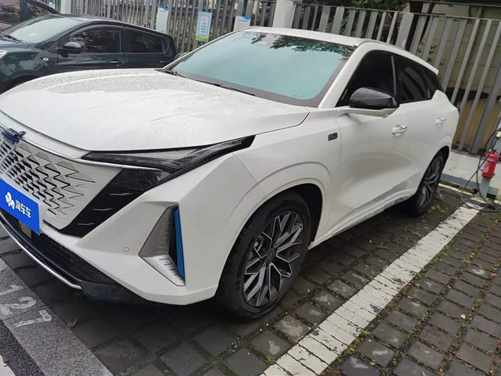 2023 Changan Oshan Z6 Hybrid