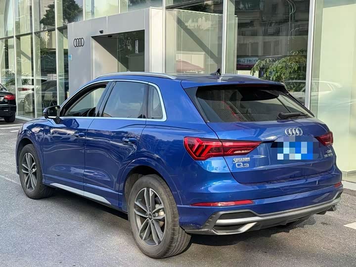 Zdjęcie 6 - Audi Q3