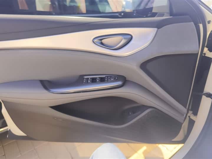BYD Seal 07 DM-i Hybrid 2025 2025款 DM-i 1.5L 125km 豪华型