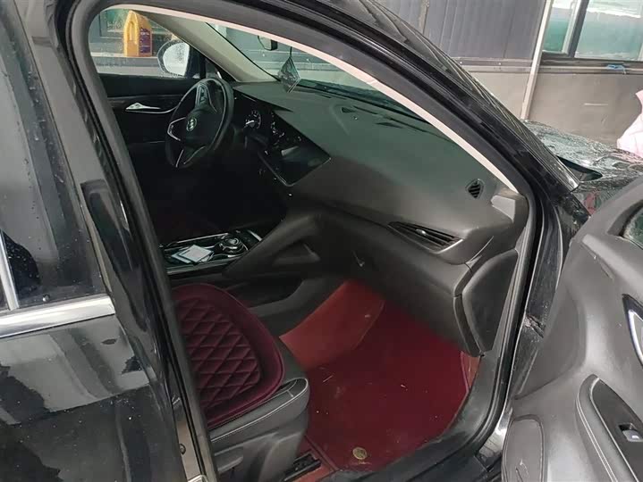 Zdjęcie 8 - Buick Envision Plus