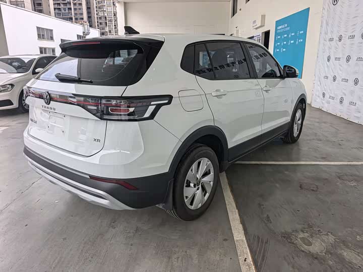 Фото 4 - Volkswagen Tharu