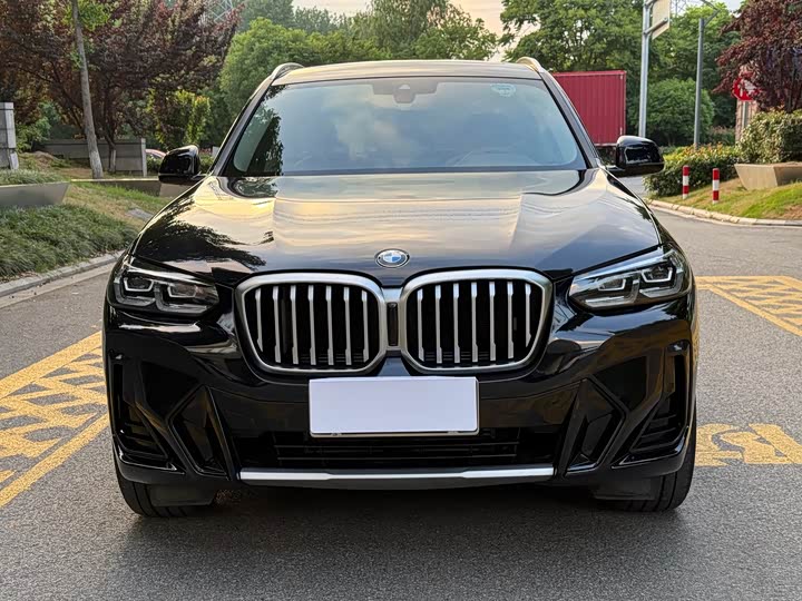Фото 2 - BMW X3