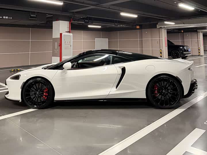 McLaren GT 2023 2023款 4.0T 标准型