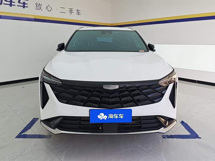 Фото 2 - Geely Atlas