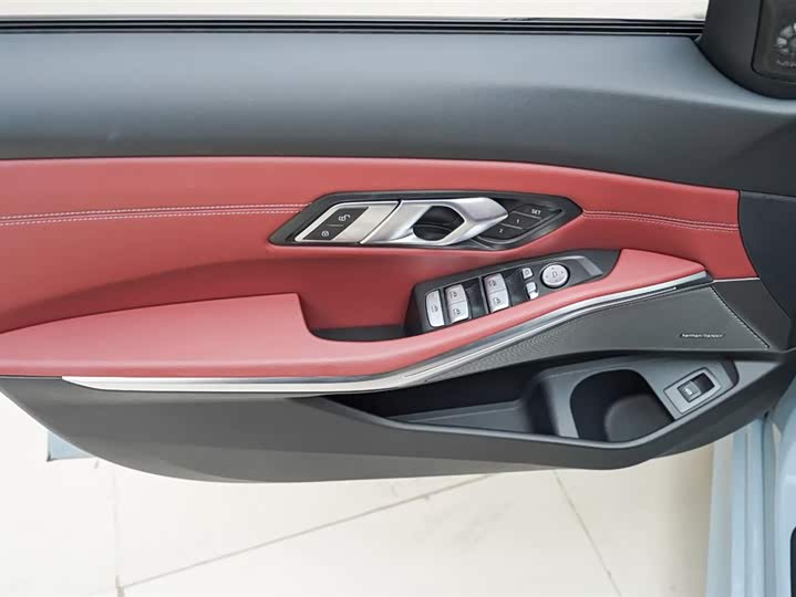 BMW 3 Series 2025 2025款 330Li M运动曜夜套装