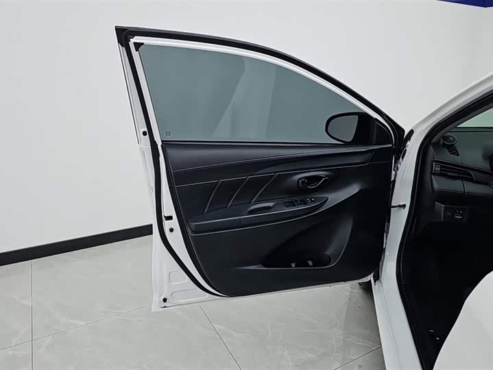 Toyota Vios 2022 2022款 1.5L 20周年纪念版