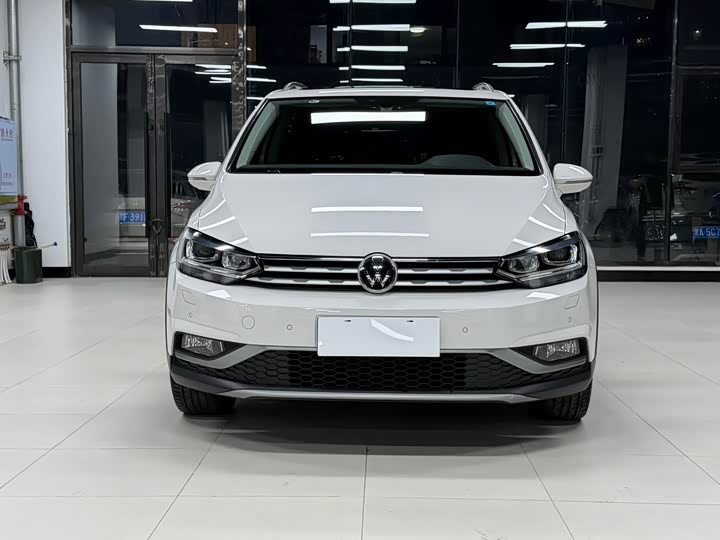 2022 Volkswagen Touran L