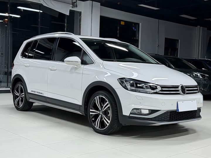 2022 Volkswagen Touran L